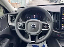 Zunanja slika - Volvo XC60 - B5P  Core AT AWD 3 leta garancije + 3 servisi - 10 - Predogledna slika