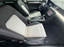 Zunanja slika - VW Passat - 2.0 TDI 4MOT avt. R-line-Virtual-Matrix-Kamera-F1 - 13 - Predogledna slika