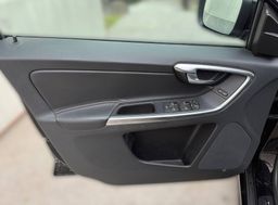 Zunanja slika - Volvo XC60 - D4 AWD LED NAVI TEMP LINE ASIST MEMORY VIRTUAL T.. - 12 - Predogledna slika