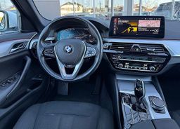 Zunanja slika - BMW Serija 5 - Touring: 520d AT -ACC -PANO -KAMERA -HEAD UP -DISPLAY KE - 6 - Predogledna slika