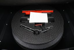 Notranja slika - Nissan Seres 3 - DFSK  Luxur120kw - 54kWh - Odprodaja novih vozil - 21 - Predogledna slika