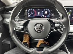 Zunanja slika - Škoda Octavia - 2.0 TDI Clever 110 kW.NEMŠKA.LED.KLJUK.NAVI.108000 - 6 - Predogledna slika