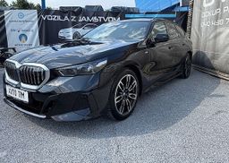 Zunanja slika - BMW serija 5 Touring: - 520d M-SPORT HEAD-UP ACC LED HARMAN 360 Vl. Klj - 2 - Predogledna slika