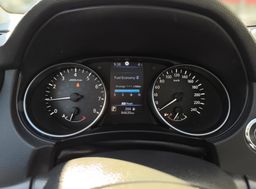 Zunanja slika - Nissan Qashqai - 1.3 DIG-T 160 PS DCT- SLO-1.LAST. - PANORAMA- LED - 9 - Predogledna slika