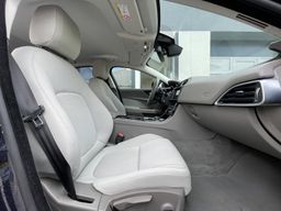 Zunanja slika - Jaguar XE - 2.0D 180KM AWD 4X4 Pure BUSINESS EDITION AVTOMATIK - 11 - Predogledna slika