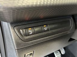 Zunanja slika - Peugeot 2008 - 1.2-110KM-VELIK SERVIS-CROSSWAY-JAMSTVO-OBROK 90€ - 19 - Predogledna slika