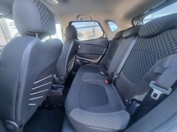 Notranja slika - Renault Captur - Intens TCe 150 AVTOMATIK +VLEČNA KLJUKA+SERVISNA - 16 - Predogledna slika