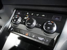 Zunanja slika - Škoda Karoq - 1,5 TSI ACT Style - 14 - Predogledna slika