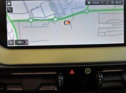 Zunanja slika - BMW Serija 1 - : 116d Avt. LED-KAMERA-NAVI-VIRTUAL-KOT NOV.... - 14 - Predogledna slika