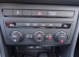 Zunanja slika - Seat Ateca - 1.0 TSI 85 KW HOLA -NA ZALOGI - - 16 - Predogledna slika