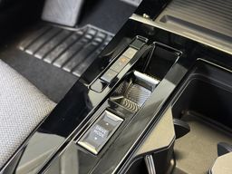 Zunanja slika - Opel Astra - 1.2T Elegance | BOGATO OPREMLJENA | UGODNO - 14 - Predogledna slika