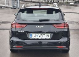 Zunanja slika - KIA Ceed - SW 1.5 T-GDi LX Champion+ ISG. M T 103 kW - 5 - Predogledna slika