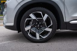 Zunanja slika - Hyundai Santa Fe - 4WD 2.2 CRDi DCT 4WD - 7 - Predogledna slika