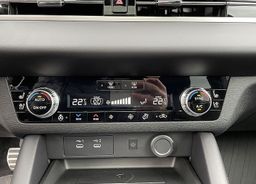 Zunanja slika - Mitsubishi Outlander - 2.4 PHEV Instyle Auto - 10 - Predogledna slika