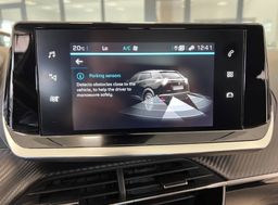 Zunanja slika - Peugeot 2008 - 1.2-JAMSTVO-1.LASTNIK-ODLIČEN-OBROK ŽE OD 137€ - 16 - Predogledna slika