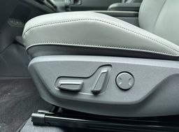 Zunanja slika - KIA EV3 - SKY 58.3 kWh baterija - 11 - Predogledna slika