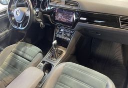 Zunanja slika - VW Touran - PANORAMA-NAVIGACIJA-ALCANTARA-GRETJE-DSG-ALU-LED - 11 - Predogledna slika