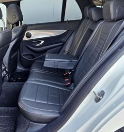 Zunanja slika - Mercedes-Benz E-Razred - E 220 d AMG line+ACC+PANO+MULTIBEAM+USNJE+PRIKLOP+ - 13 - Predogledna slika