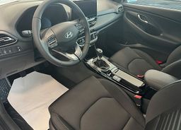 Zunanja slika - Hyundai i30 Wagon - 1.5 T-GDI FL II 140 MHEV PREMIUM SMART WINTER ECM - 4 - Predogledna slika