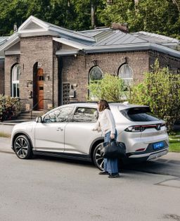 Zunanja slika - Vinfast VF8 - ECO 87.7kWh 350PS AWD-V PRIHODU - 4 - Predogledna slika