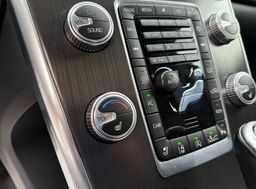 Zunanja slika - Volvo XC60 - D4 Summum AUT. LED XENON ACC NAVI BLS VIRTUAL - 18 - Predogledna slika