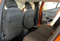 Zunanja slika - Peugeot 2008 - 1.2-1.LASTNIK-JAMSTVO-ODLIČEN-OBROK ŽE OD 128€ - 12 - Predogledna slika