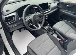 Zunanja slika - KIA Stonic - 1.2 DPI LX Urban+ M T + ZIMSKE GUME ZA 1 € + 30° - 3 - Predogledna slika