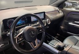 Zunanja slika - Mercedes-Benz EQA - NAVIGACIJA-TEMPOMAT-AMBIENT-GRETJE SEDEŽEV-KAMERA - 7 - Predogledna slika