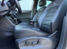 Zunanja slika - VW Tiguan - 2.0 TDI 3x R- LINE 4x4 ACC MEMORY NAPA USNJE TOP - 15 - Predogledna slika