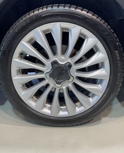 Zunanja slika - Fiat 500X - 1.LASTNIK-PANORAMA-KEYLESS-TEMPOMAT-GRETJE-KAMERA - 13 - Predogledna slika