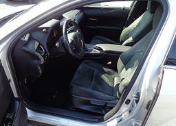 Zunanja slika - Lexus UX - 250h HYBRID - samo 68.299 kilometrov - 5 - Predogledna slika