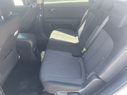 Notranja slika - Hyundai Ioniq 5 - (84 kWh) PREMIUM / topl. črpalka, el. kljuke - 10 - Predogledna slika