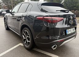 Zunanja slika - Alfa Romeo Stelvio - 2.2 Diesel 16v 210 AT8 Q4 Business - 3 - Predogledna slika