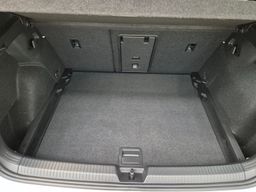 Notranja slika - VW Golf - 2,0 TSI BMT GTI DSG - 9 - Predogledna slika