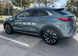 Zunanja slika - KIA XCeed - 1.5 T-GDi EX Way+ ISG. 7DCT 103 kW - 2 - Predogledna slika