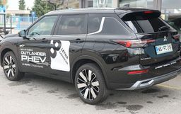 Zunanja slika - Mitsubishi Outlander - 2.4 PHEV Intense Auto 4WD - 5 - Predogledna slika