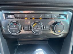 Zunanja slika - VW Tiguan - R-LINE 140 KW 4X4 LED.NAVI.KAMERA.USNJE.2XPDC - 20 - Predogledna slika