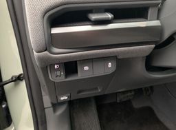 Zunanja slika - KIA EV3 - 58.3 kWh baterija. 150 kW  204 KM  Air - 13 - Predogledna slika