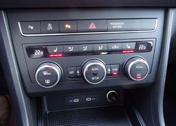 Zunanja slika - Seat Ateca - 1.5 TSI 150KM STYLE EDITION -VLEČNA KLJUKA -KAMERA - 11 - Predogledna slika