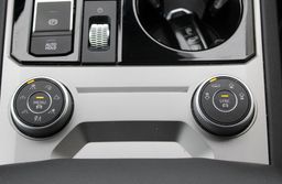 Zunanja slika - VW Touareg - V6 TDI R-LINE LUFT MASAŽA IQ MATRIX ACC KAM PANO.. - 16 - Predogledna slika