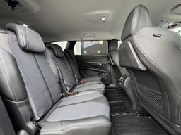 Zunanja slika - Peugeot 5008 - 1.2 PURETECH 130 ALLURE PACK EAT8 -AVT FULL LED - 12 - Predogledna slika