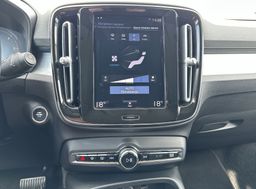 Zunanja slika - Volvo XC40 - D4 A AWD - 11 - Predogledna slika