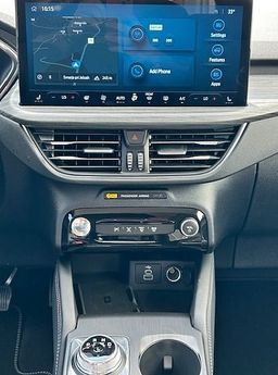 Zunanja slika - Ford Kuga - ST-LINE 1.5 EcoBoost 186KM A8 - 6 - Predogledna slika