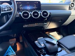 Zunanja slika - Mercedes-Benz A-Razred - A 220 d AMG Line Avt. - 7 - Predogledna slika