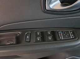 Zunanja slika - Renault Captur - Limited TCe 90 Z ENOLETNIM JAMSTVOM - 14 - Predogledna slika