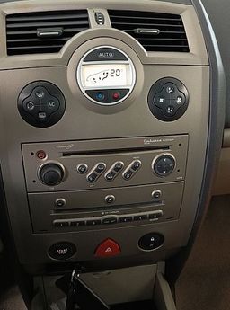 Zunanja slika - Renault Mégane - Megane 2.0 16V PRIVILEGE - 9 - Predogledna slika