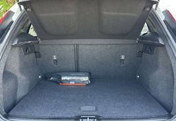 Zunanja slika - Volvo XC40 - D3 Momentum Avt... - 12 - Predogledna slika