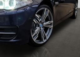 Zunanja slika - BMW Serija 5 - : 520d-FACELIFT-SPORT PAKET-USNJE-NAVI-XENON-LED-P.. - 6 - Predogledna slika