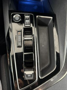 Zunanja slika - Peugeot 5008 - 1.2 PureTech 96 KW Avt.NAVI.KAMERA.2023.13MES.JAMS - 4 - Predogledna slika