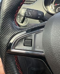 Zunanja slika - Škoda Octavia - 2.0TSI RS DSG 162 kW Panorama BiXenon Navi 71000km - 12 - Predogledna slika